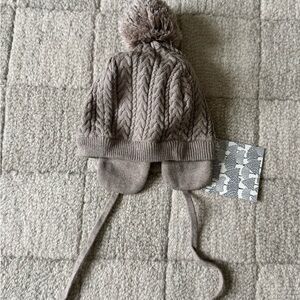 kate quinn Taupe Knit Pom Hat NWT